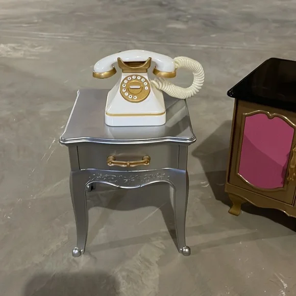 AMERICAN GIRL GRAND HOTEL combination dresser - Picture 6 of 8